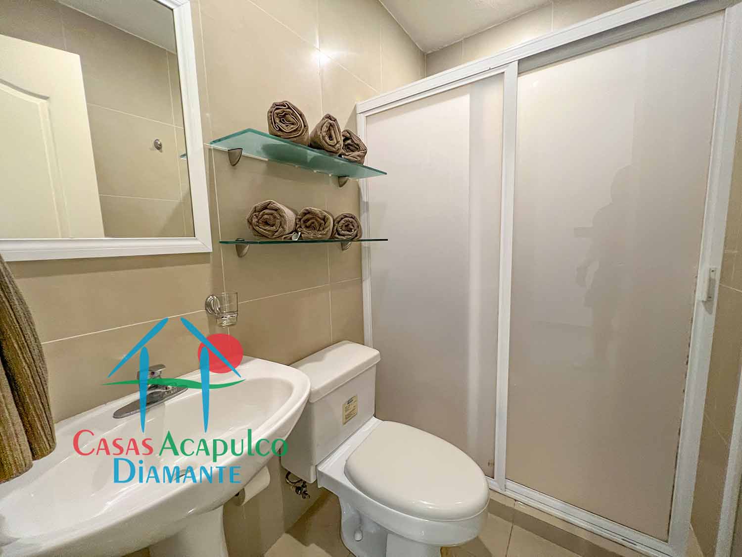 Diamante Lakes Zafiro 232 - Baño completo 1